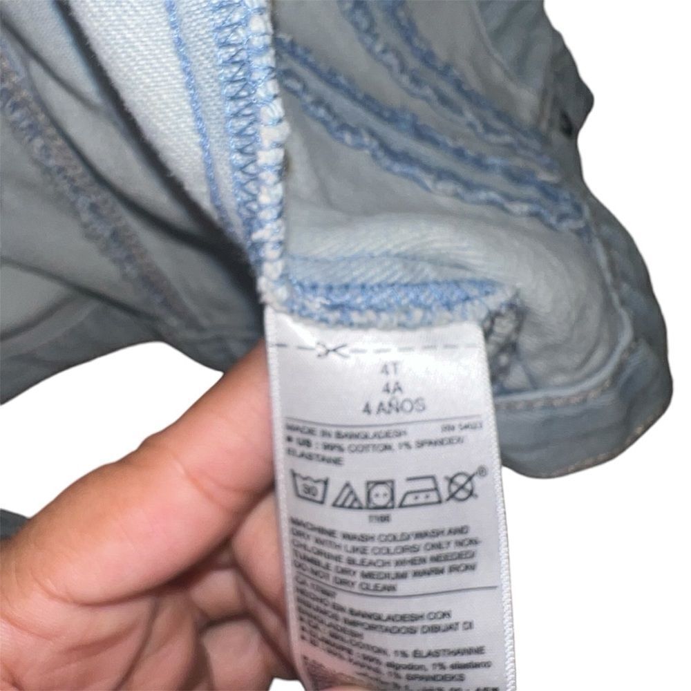 Gorgeous‎ Toddler distressed denim jacket with pearls and diamond string 4t - Picture 3 of 7